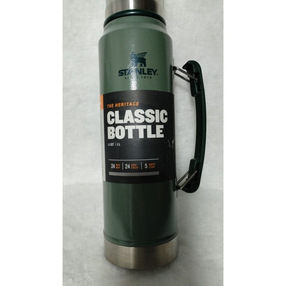 Stanley Classic Bottle Thermos 1.1 QT‎ 24 Hours Hot/Cold Camping Outdoors Work - Picture 2 of 6